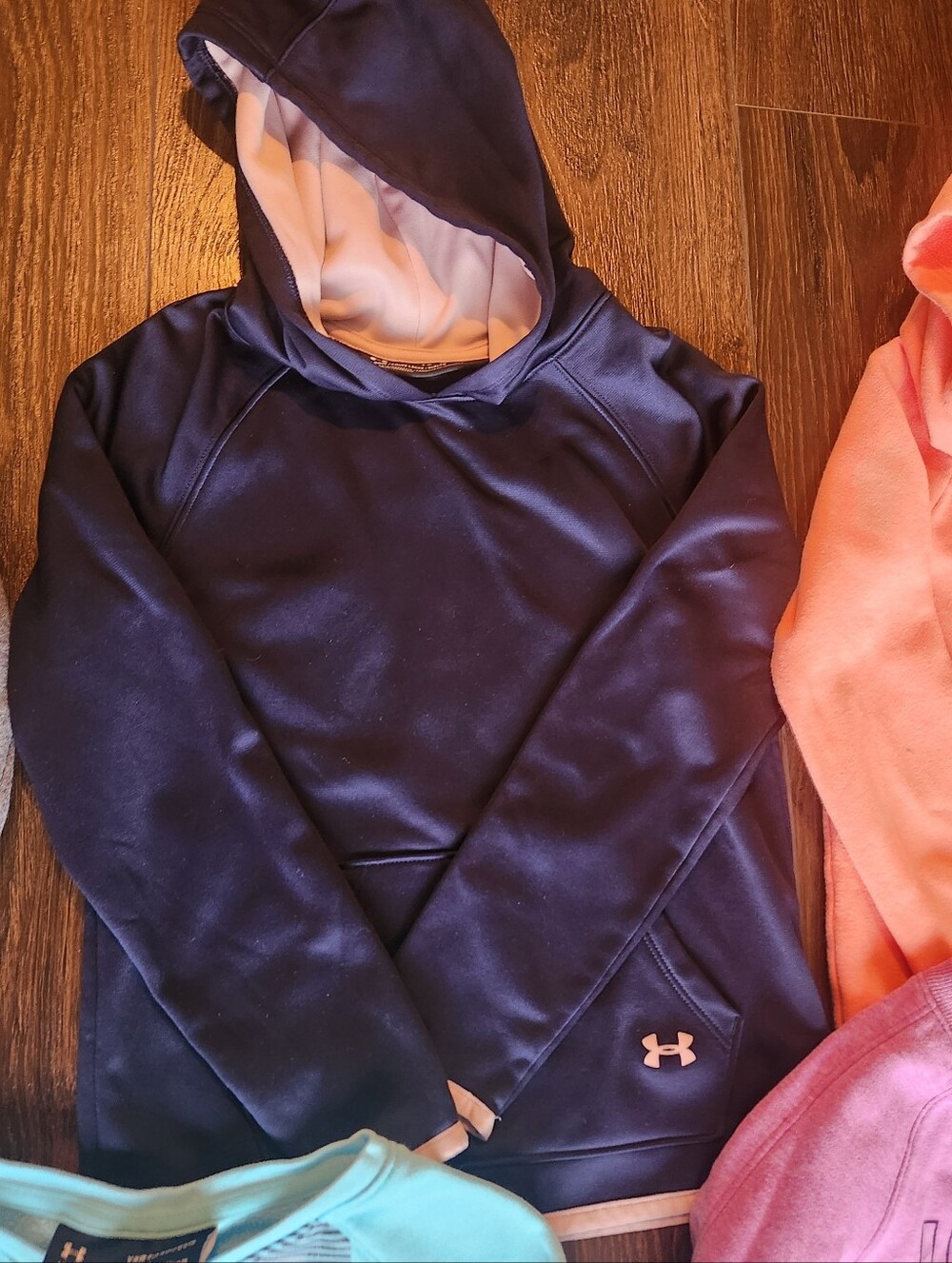 Girls Athletic Sweatshirts - Picture 7 of 10